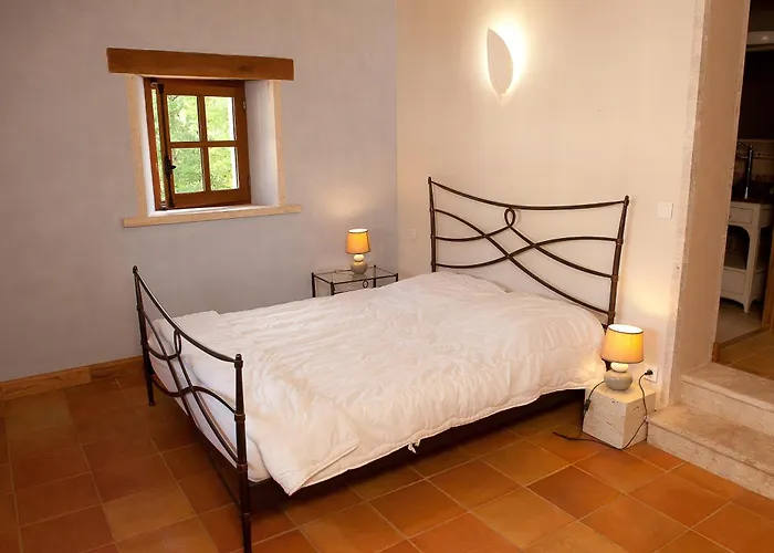 Du Domaine D'orion Nyaraló